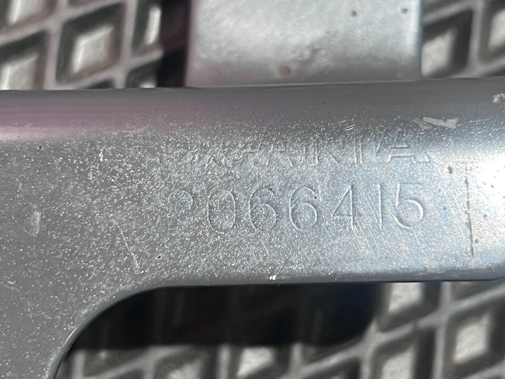 Кронштейн патрубка ретардера