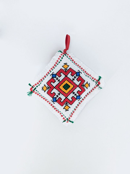 Игольница с чувашской вышивкой