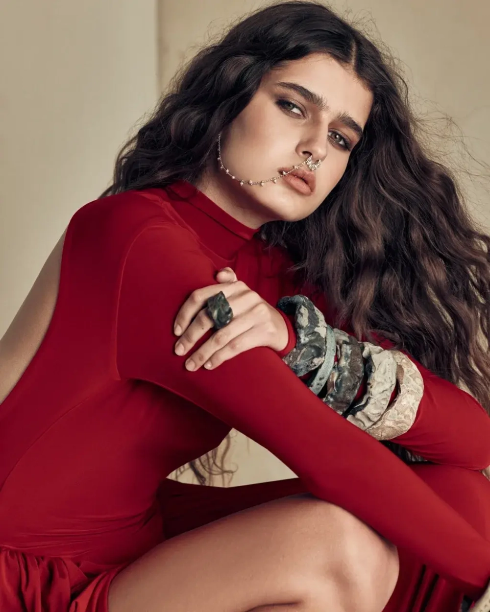 Платье с открытой спиной с буфами