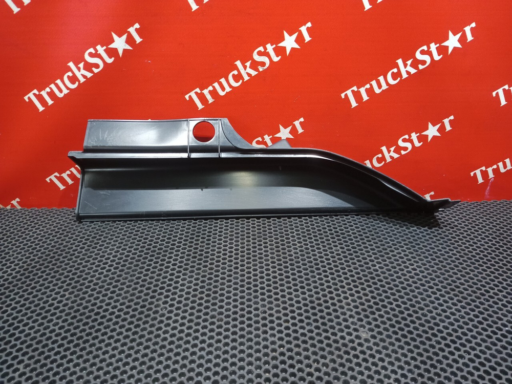 Накладка ручки бардачка правая