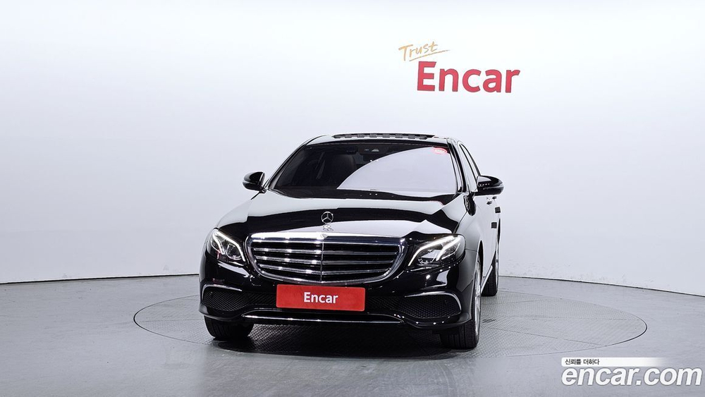 Mercedes-Benz E-Class W213 E220d Exclusive (08.2019)