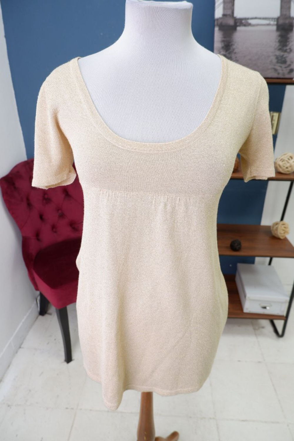 Блузка лаконичного дизайна 44/46 размер