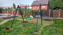 Монтаж уличных качелей Sv Sport