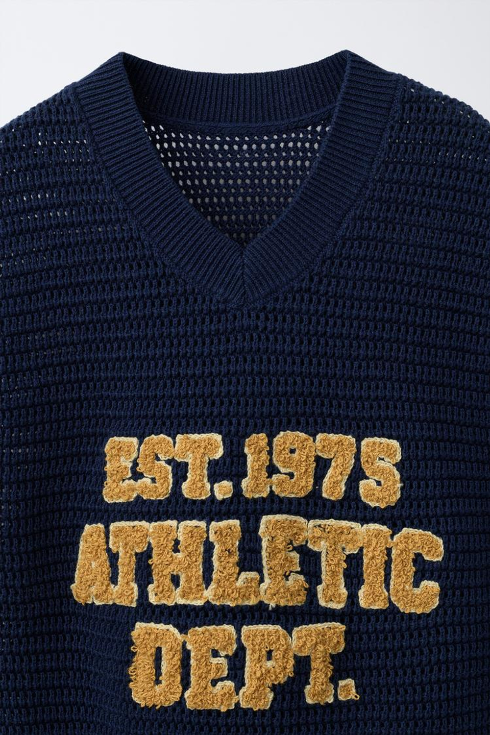 ZARA ТРИКОТАЖНЫЙ ЖИЛЕТ С ТЕКСТУРНОЙ НАДПИСЬЮ, МОРСКОЙ СИНИЙ