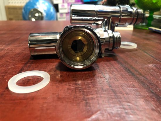 Кран для полотенцесушителя угловой 3/4х1/2" г/ш круглый Tim, 2 шт