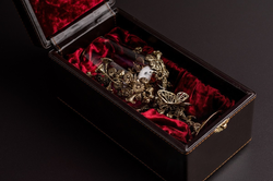 Бокал для вина "Цветочная фантазия" в подарочном футляре