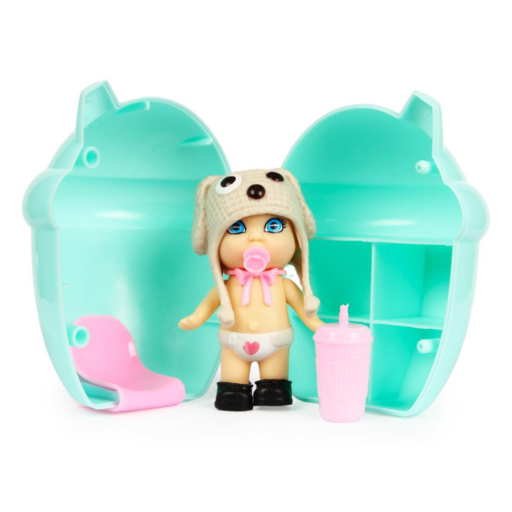 Куколка OLY в шапочке-ушанке в поильнике. Девочка 8см, арт.3380-3 (Bondibon)