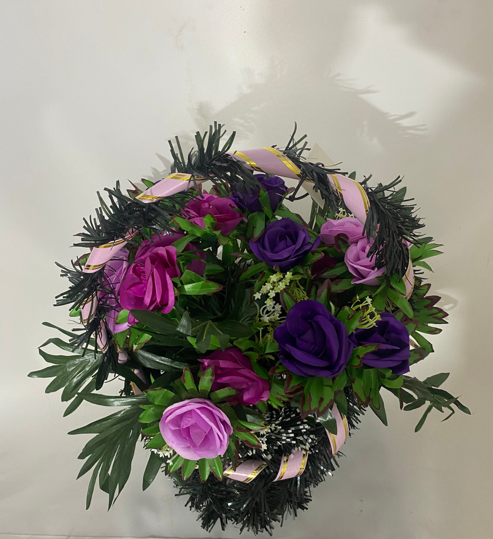 Корзина ритуальная Лиловые розы