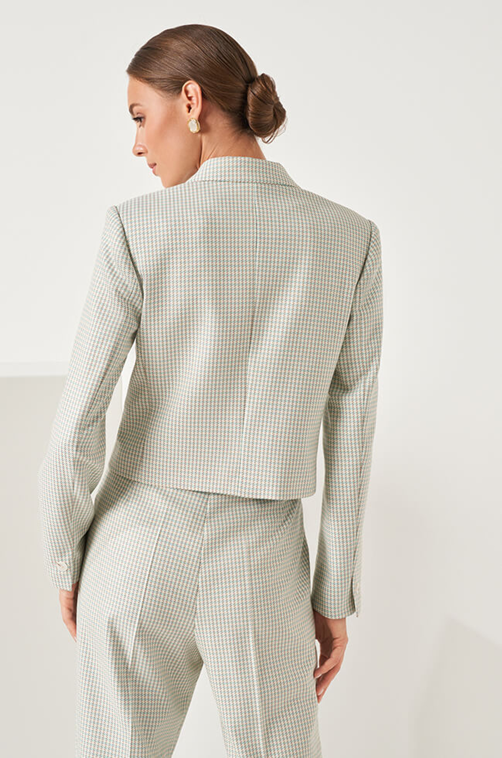 1823 Жакет женский (бирюзовая клетка)