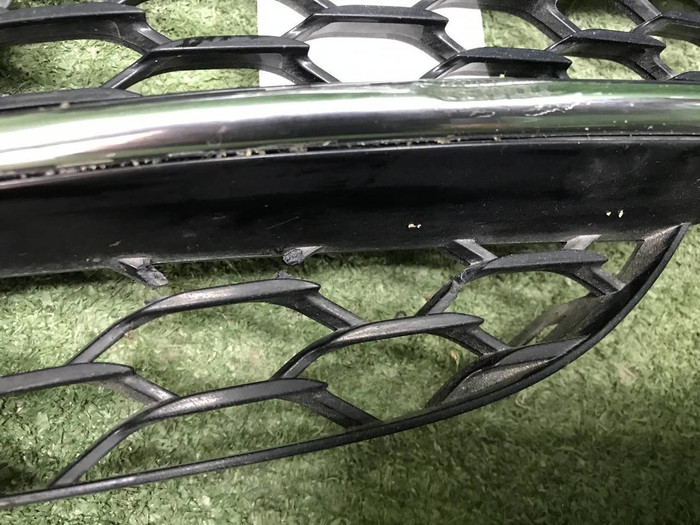 Решетка перед. бампера Mercedes S W223 (20-нв) AMG