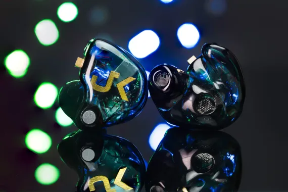 FiR Audio Neon 4 Custom