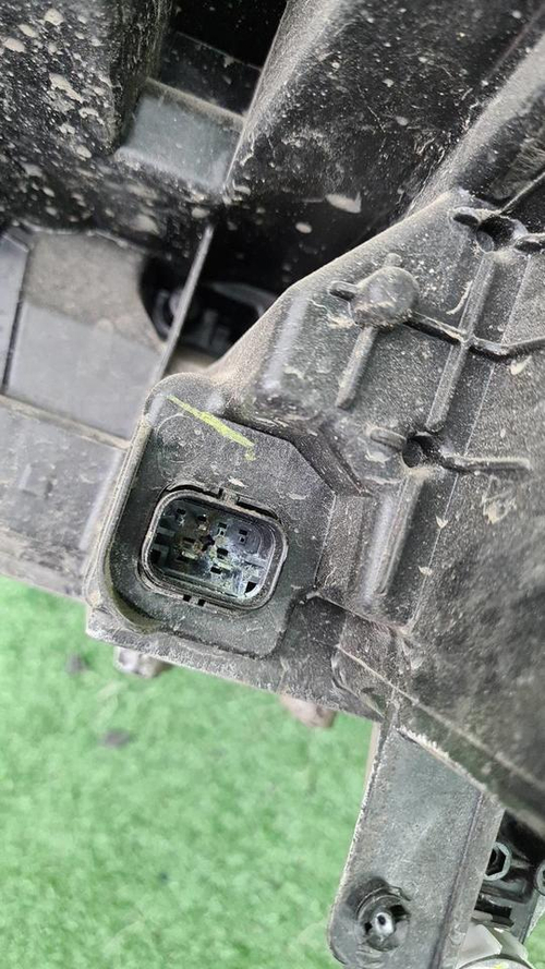 Фара правая BMW X7 G07 (19-22) Laser Light