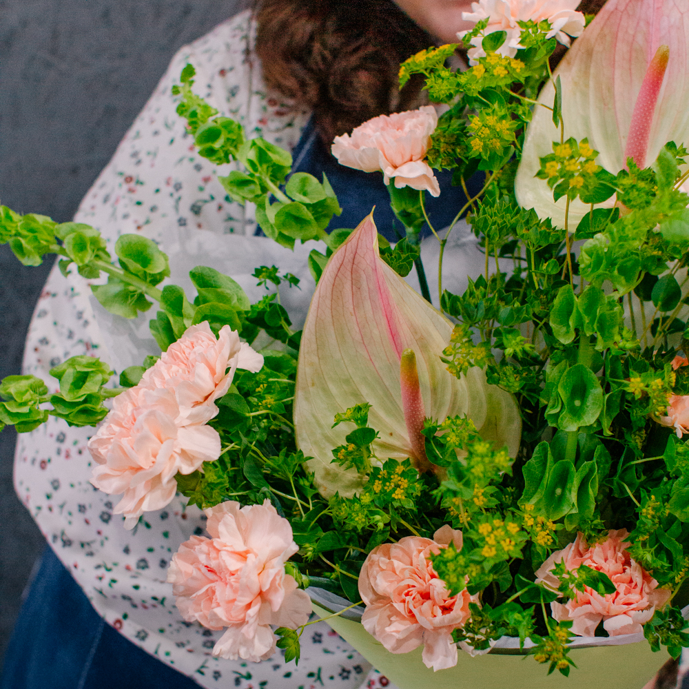 3. Необычный букет с антуриумом