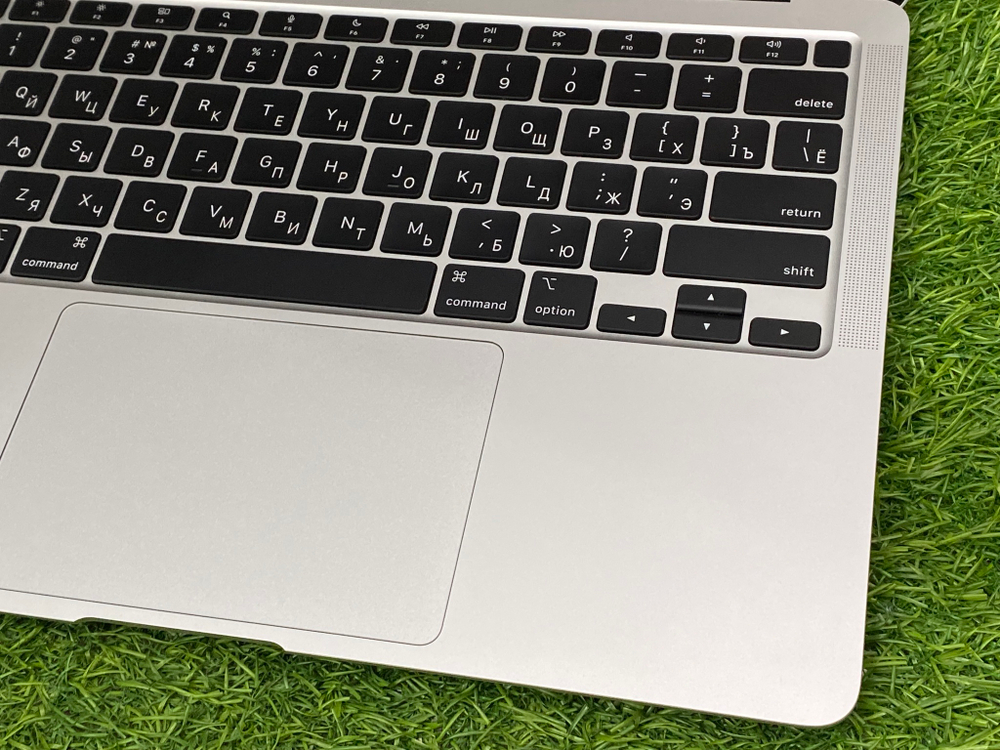 MacBook Air 13 2020 M1/8GB/256GB A2337