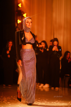 Юбка макси на молнии декорированная кристаллами