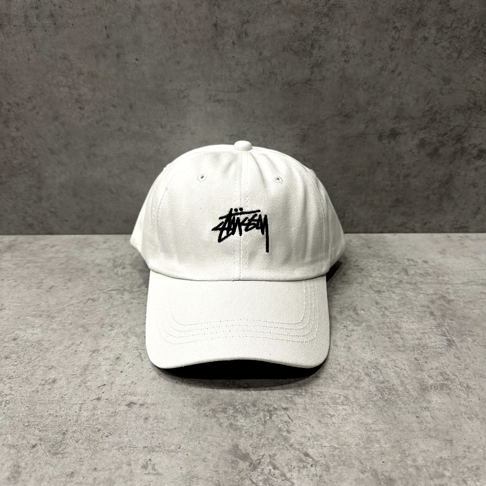 Бейсболка Stussy • Белый