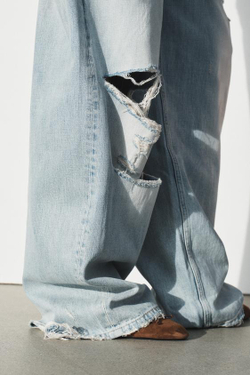 ZARA ДЖИНСЫ TRF СО СРЕДНЕЙ ПОСАДКОЙ И ОТВОРОТОМ НА ПОЯСЕ, ГОЛУБОЙ