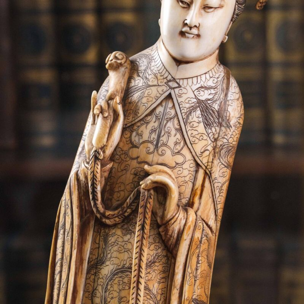 Большая скульптурная группа «Императорская чета».