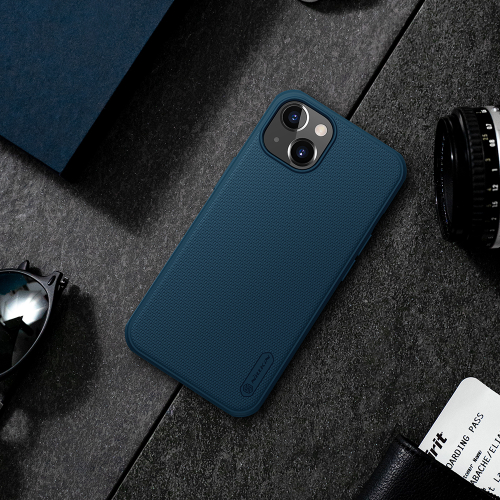 Усиленный противоударный чехол синего цвета от Nillkin для iPhone 14 и 13, серия Super Frosted Shield Pro