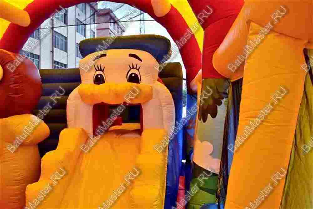 Надувной батут "Зверята с крышей 3" со скалодромом, 11*7*6 м