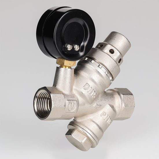 Редуктор давления Valtec 3/4", 2–5 бара, до +130 °C с фильтром и манометром (VT.082.N.05)