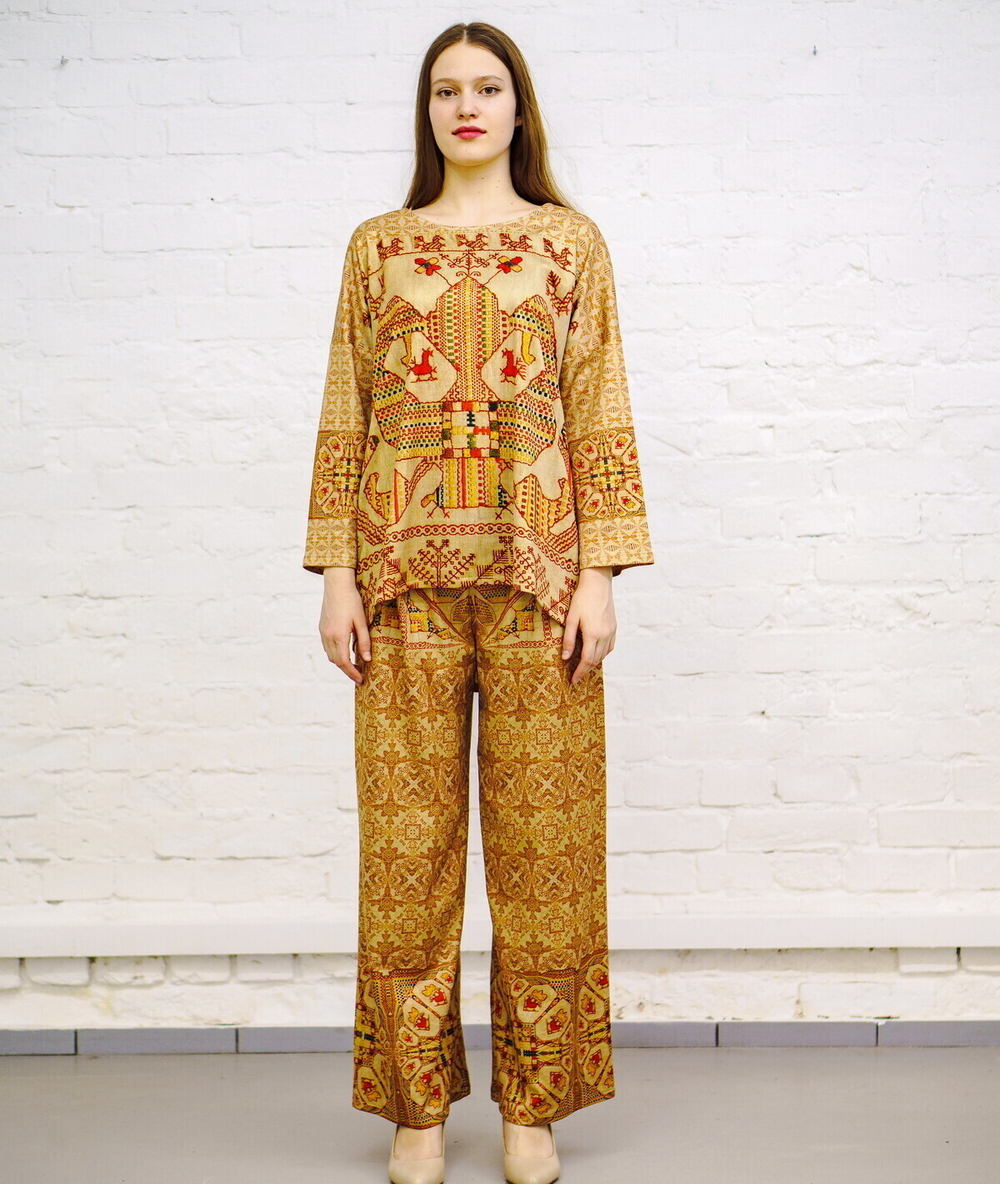 Комплект (туника и брюки), по мотивам старинной русской вышивки на ярославском костюме 17 века