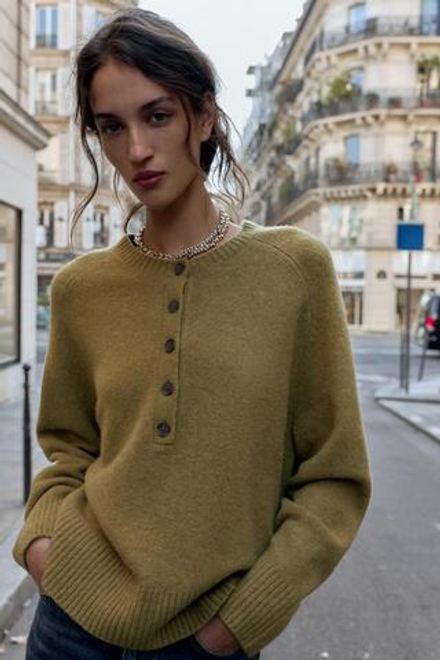 ZARA ВЯЗАНЫЙ ДЖЕМПЕР С ПУГОВИЦАМИ, МЯГКИЙ ЗЕЛЕНЫЙ