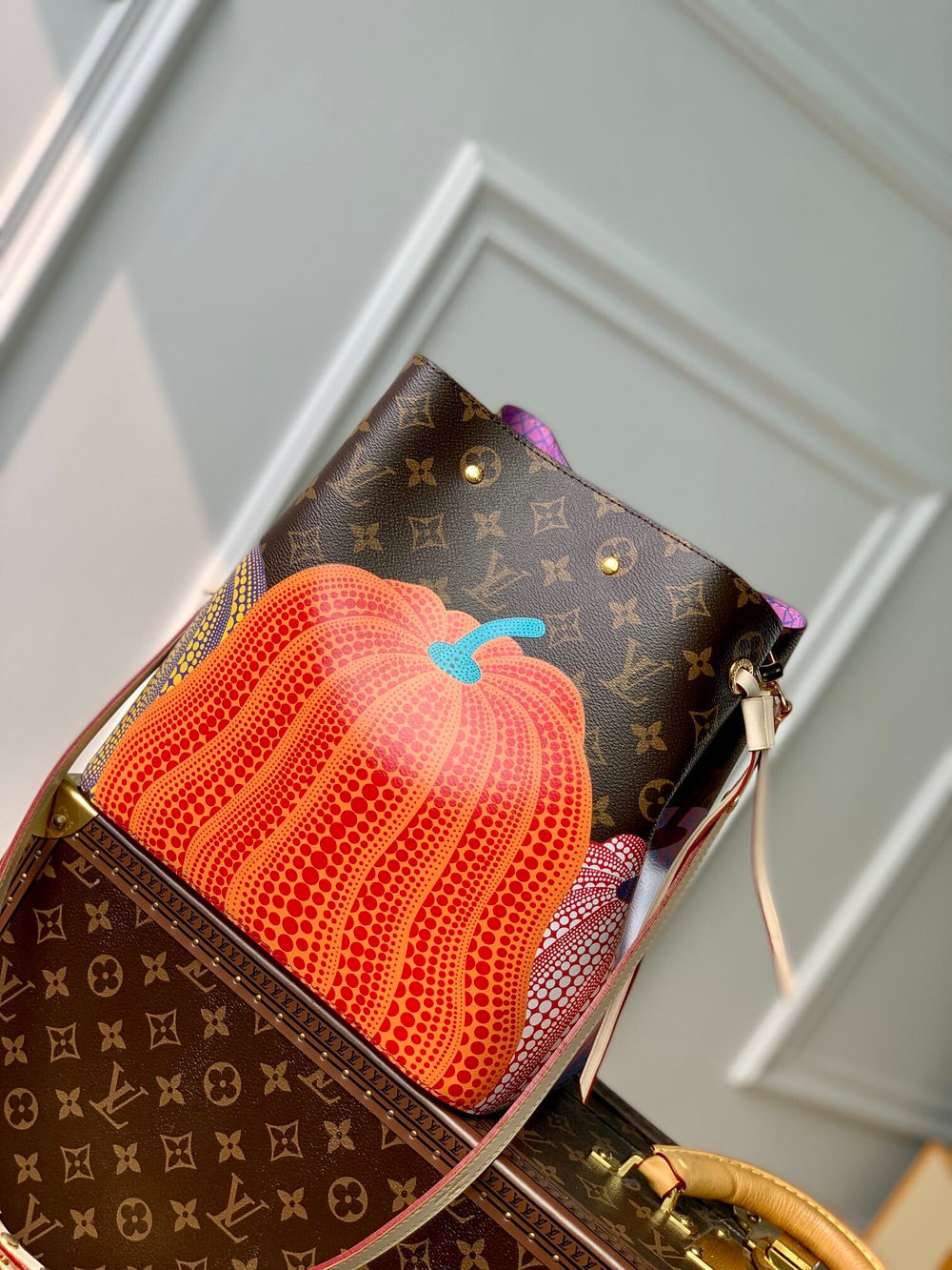 Louis Vuitton NeoNoe MM