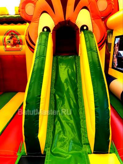 Надувной батут "Зверята с крышей" 10*7*6 м