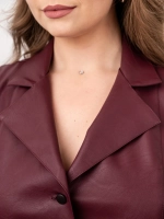 Жилет кожаный офисный