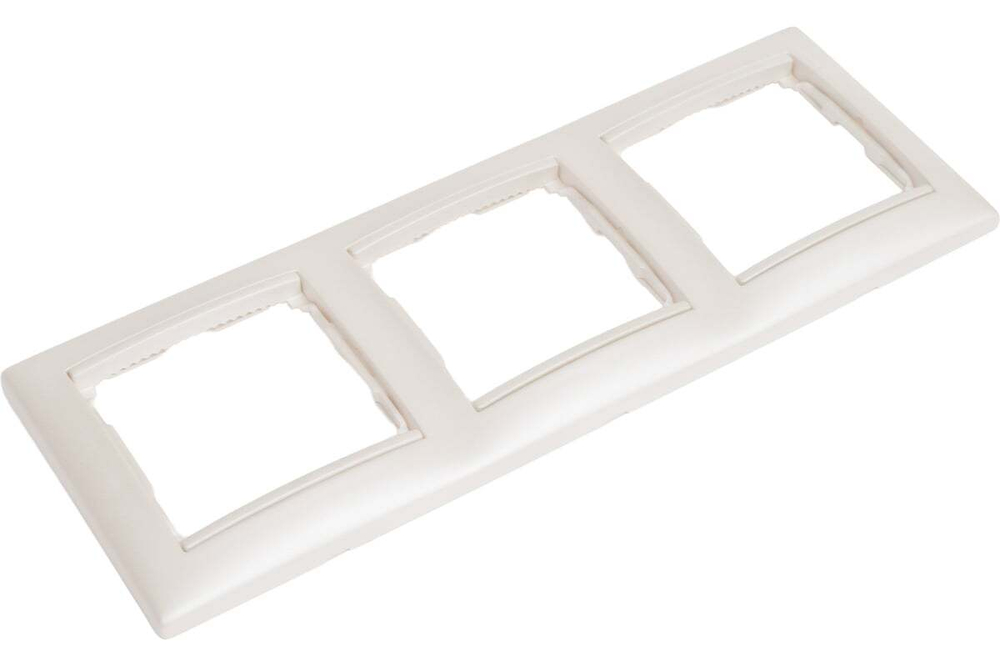 Рамка 3 поста жемчужный Valena Classic LEGRAND