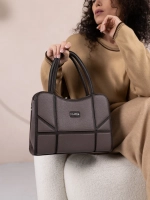 Сумка через плечо средняя классическая