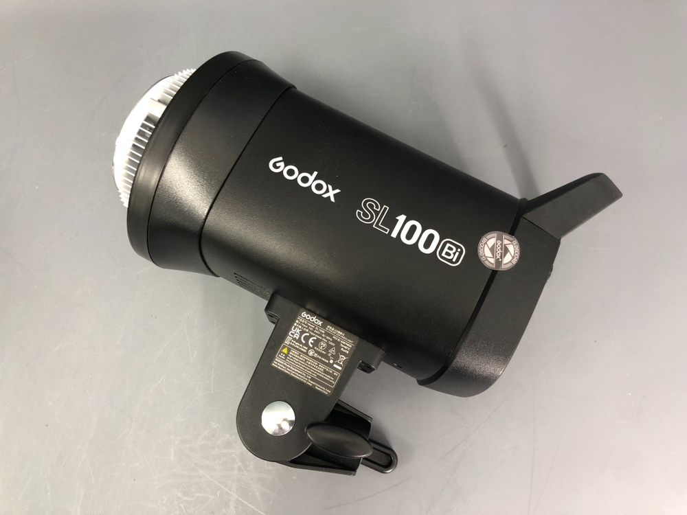 Godox SL100Bi
