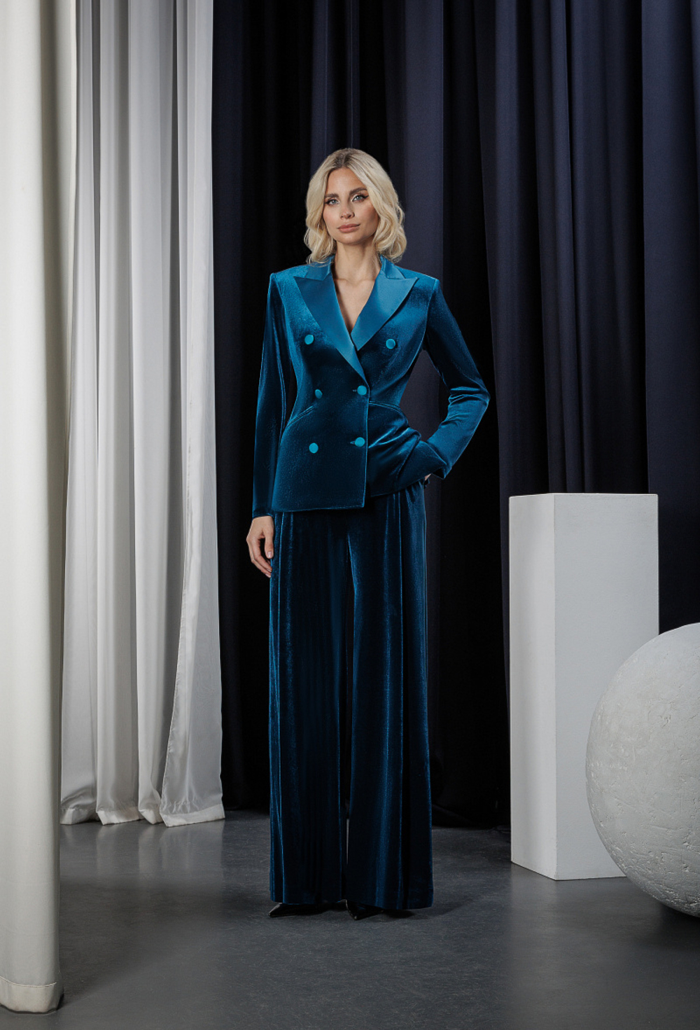 Костюм брючный бархатный 18-01-24 SS