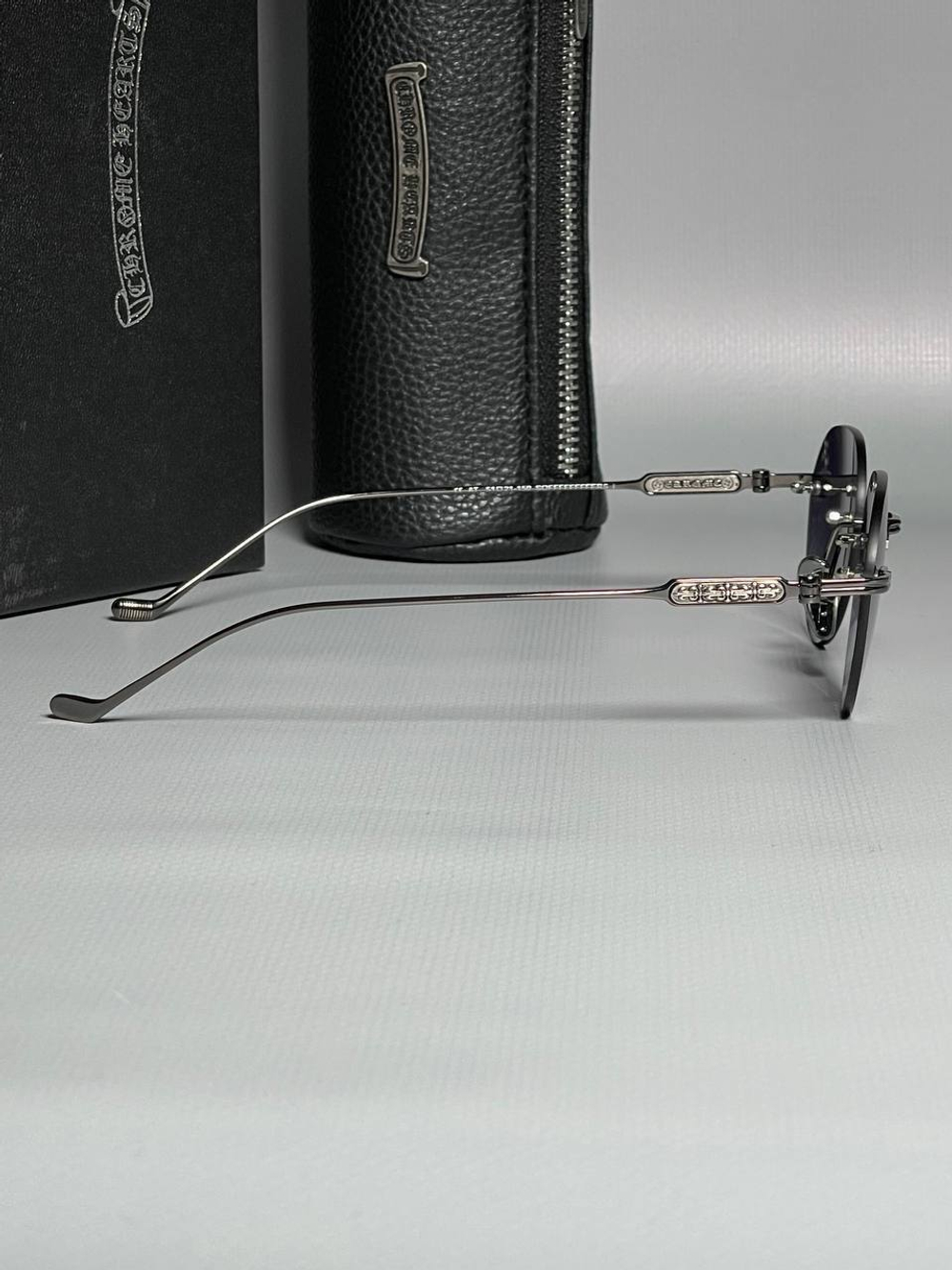 Солнцезащитные очки Chrome Hearts