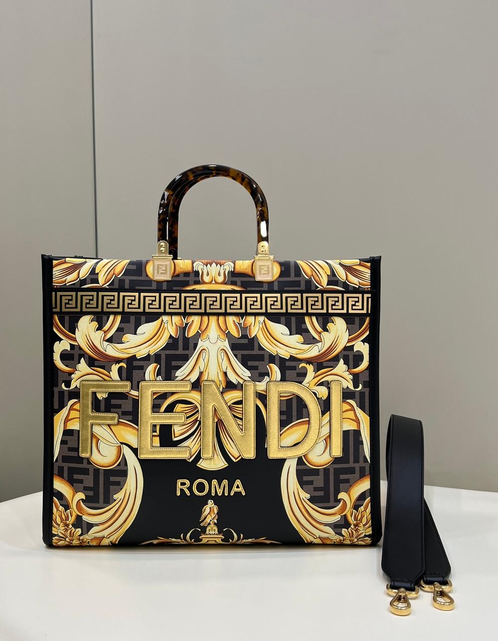 Fendi Versace Sunshine Medium 35 cm