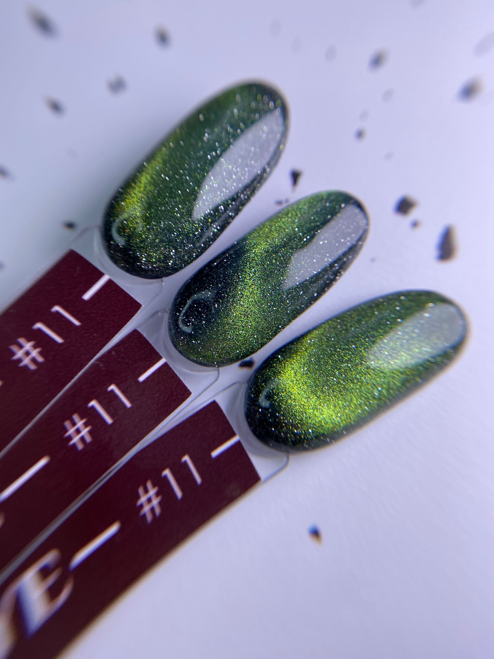 Unique Гель-лак Opal Cat Eye 11 (8ml)