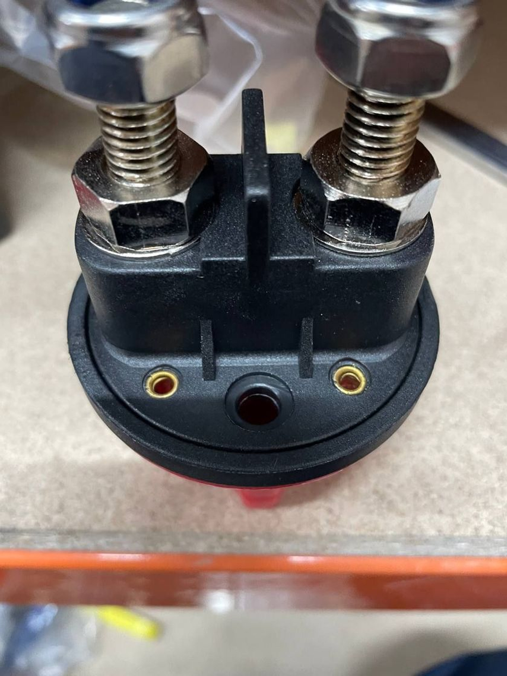 Выключатель массы Heavy Duty "OFF-ON" (1 АКБ) 180А