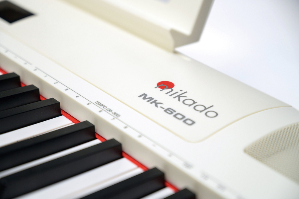 Синтезатор Mikado MK-600W