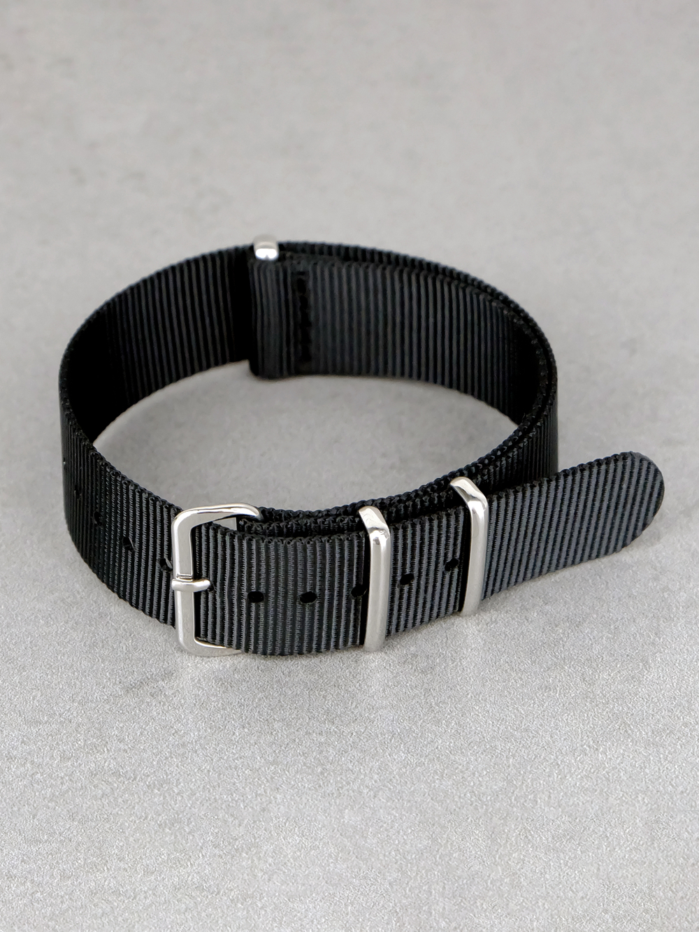 Nato Strap - нейлоновый ремешок для часов