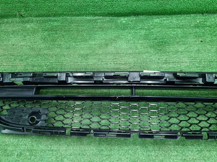 Решетка перед. бампера Mercedes S W223 20-нв AMG