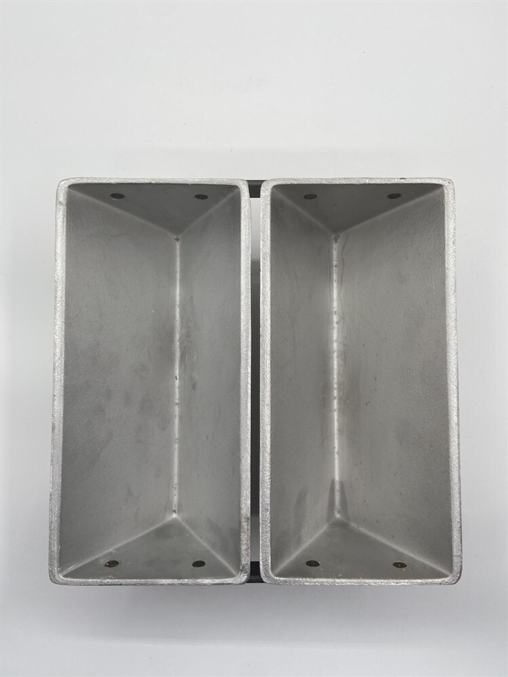 Форма для выпечки хлеба треугольная 2-х секционная 185х110х85 мм