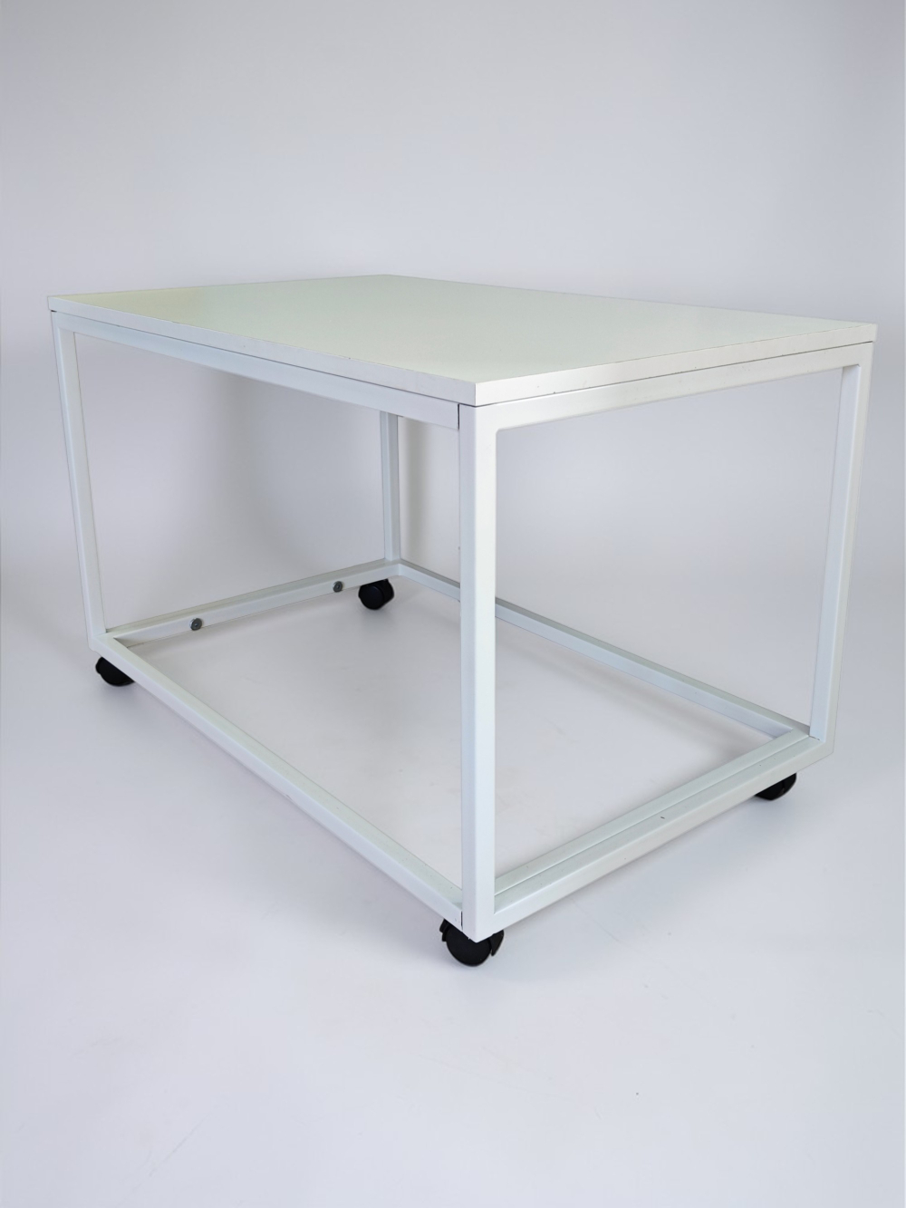 Журнальный столик СЖ1