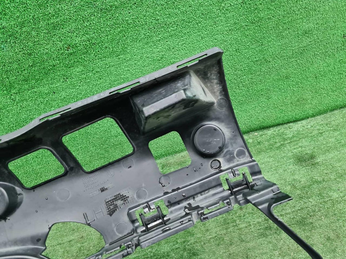 Кронштейн переднего бампера LH BMW 5er G30 (20-23)