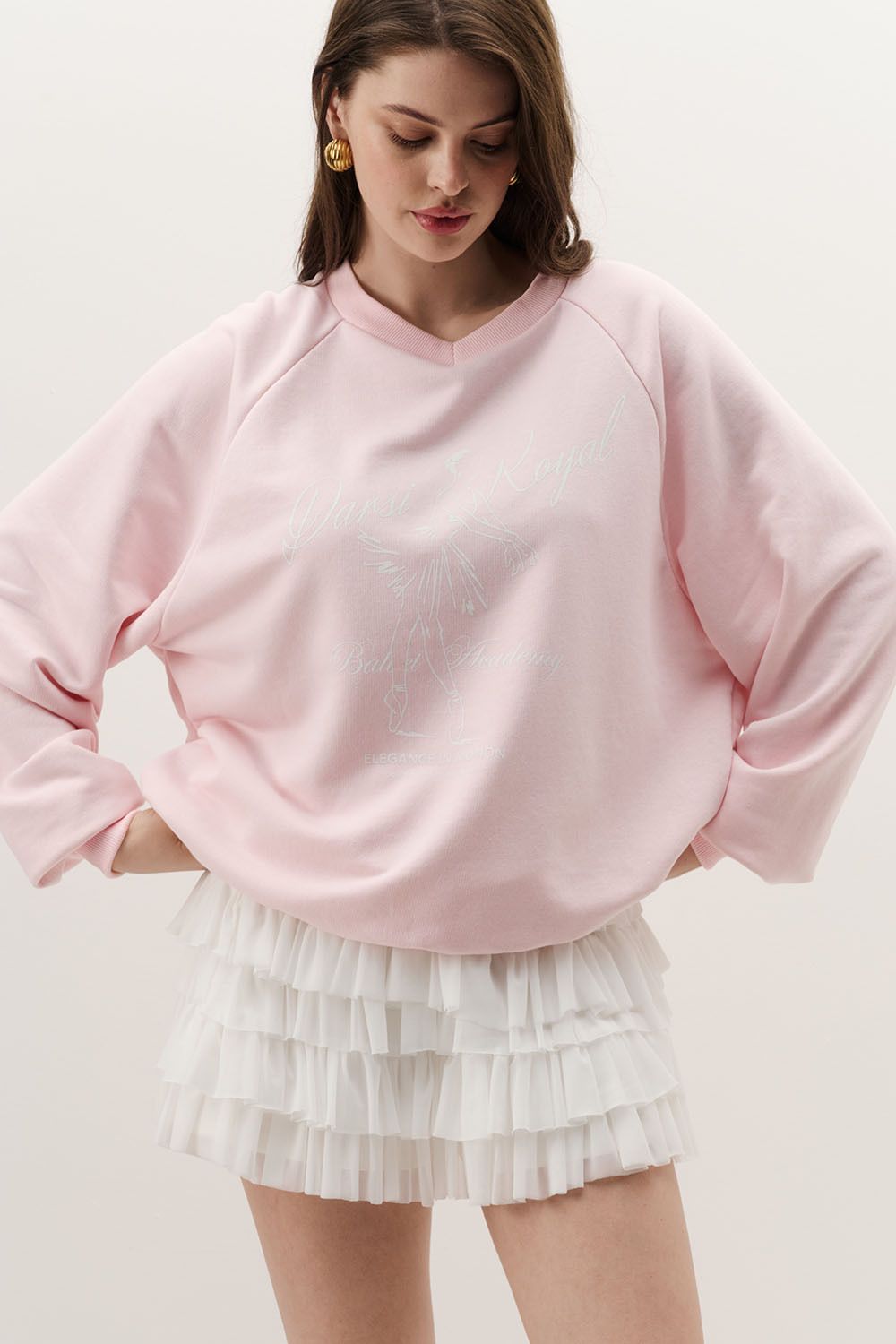 Свитшот с V-образным вырезом нежно-розового цвета