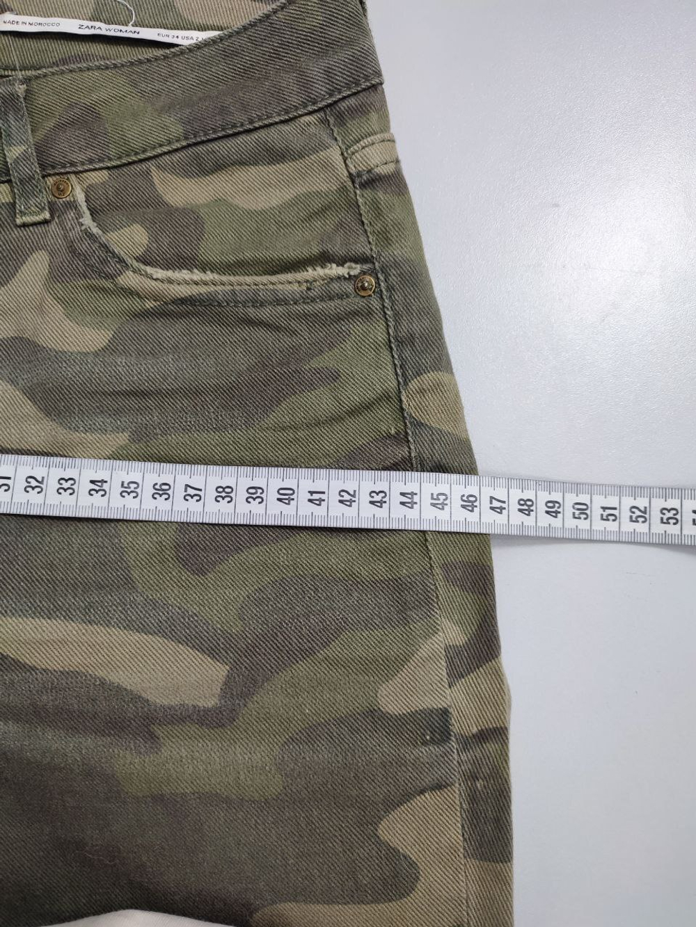 Брюки Zara с принтом 40 размер