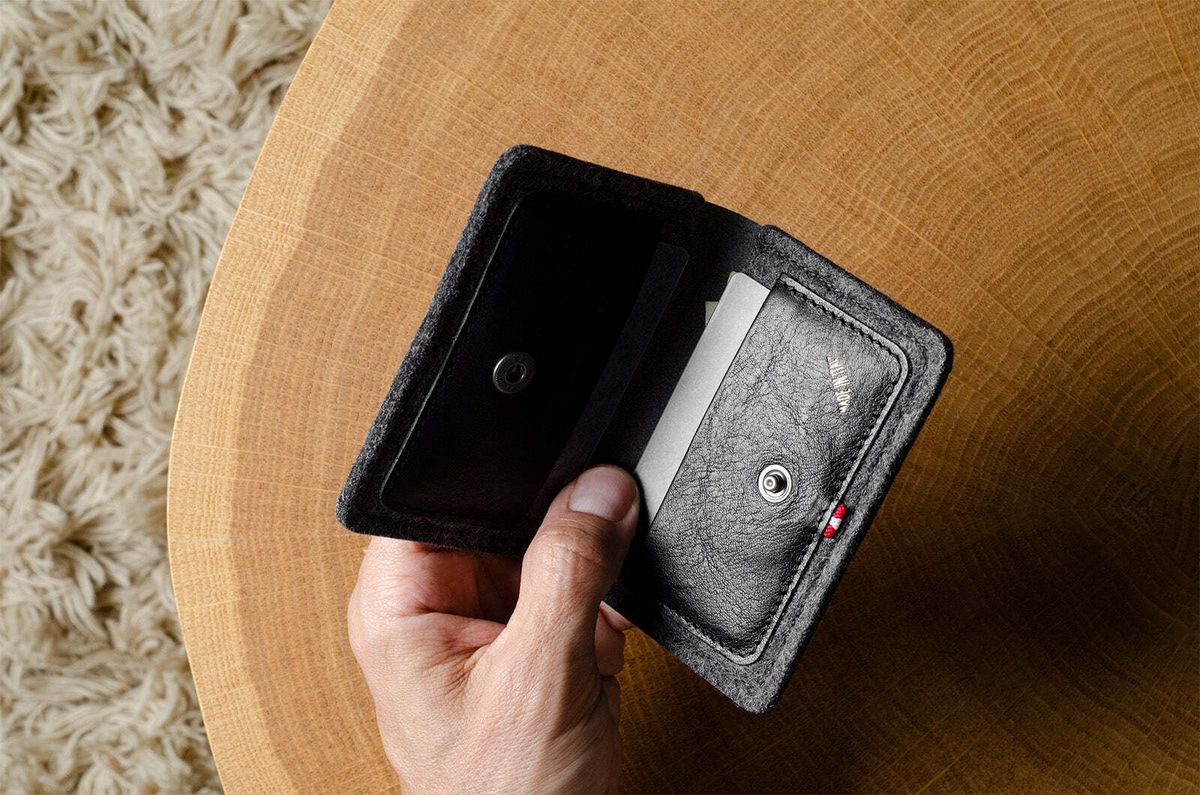 Hard Graft Card Fold Wallet Classic — картхолдер из кожи