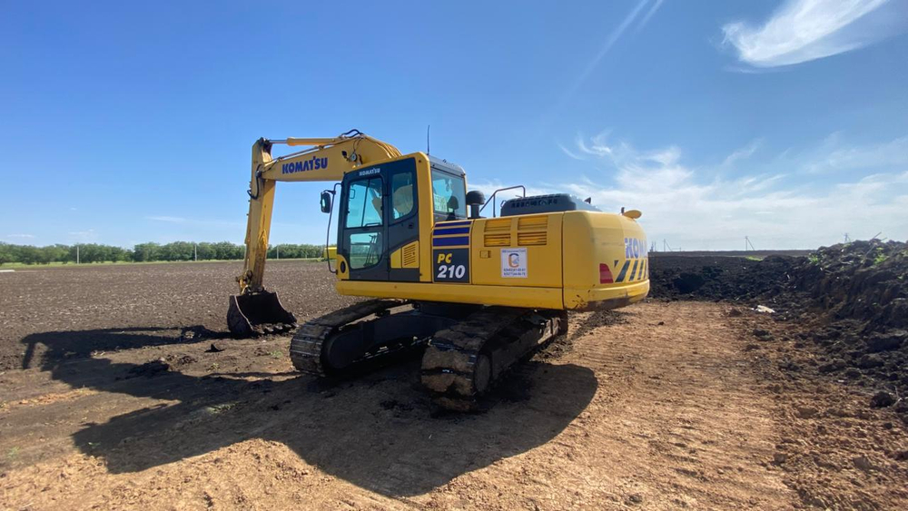 KOMATSU PC 210 Экскаватор PC210-10M0 (Дизельный, 6,7 л, 168 л.с., АТ)