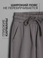 Спортивный костюм для девочки в школу