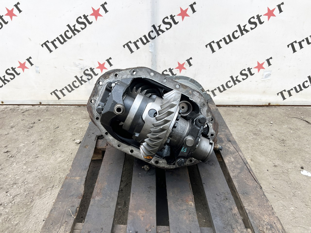 Редуктор проходного моста MCP16ZG KV180 4.77 2022г.